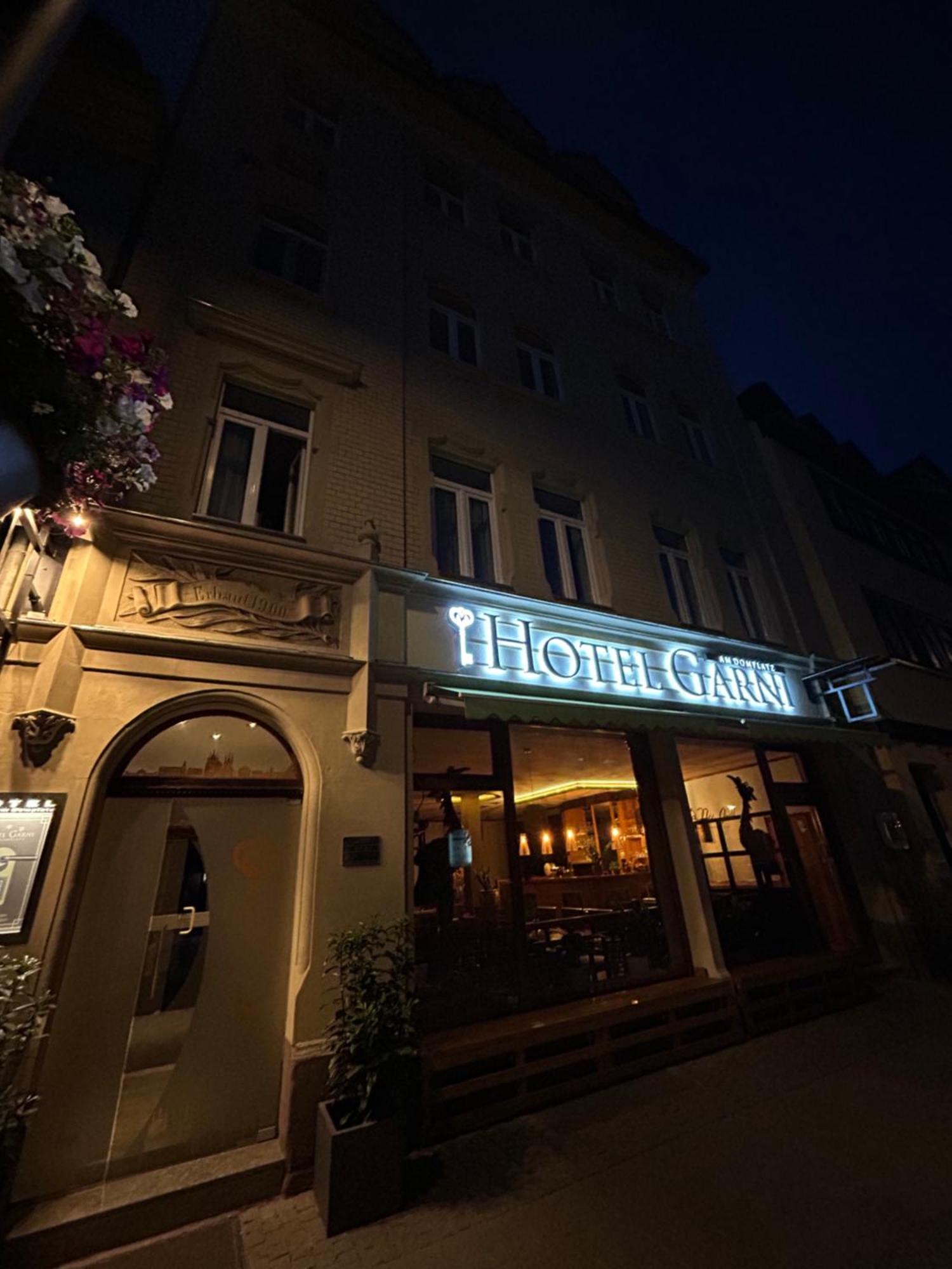 Garni  Am Domplatz Hotel